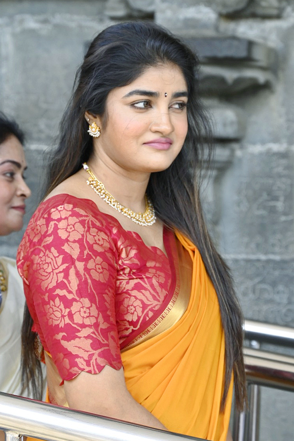 Actress Dimple Hayathi Visits Tirumala Temple Photos8