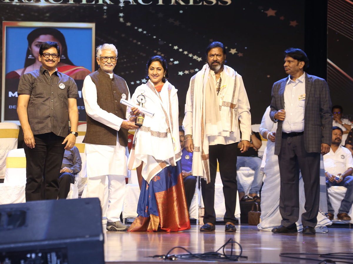 Dharsakaratna DNR Film Awards Function Shilpakala Vedika, Hyderabad11