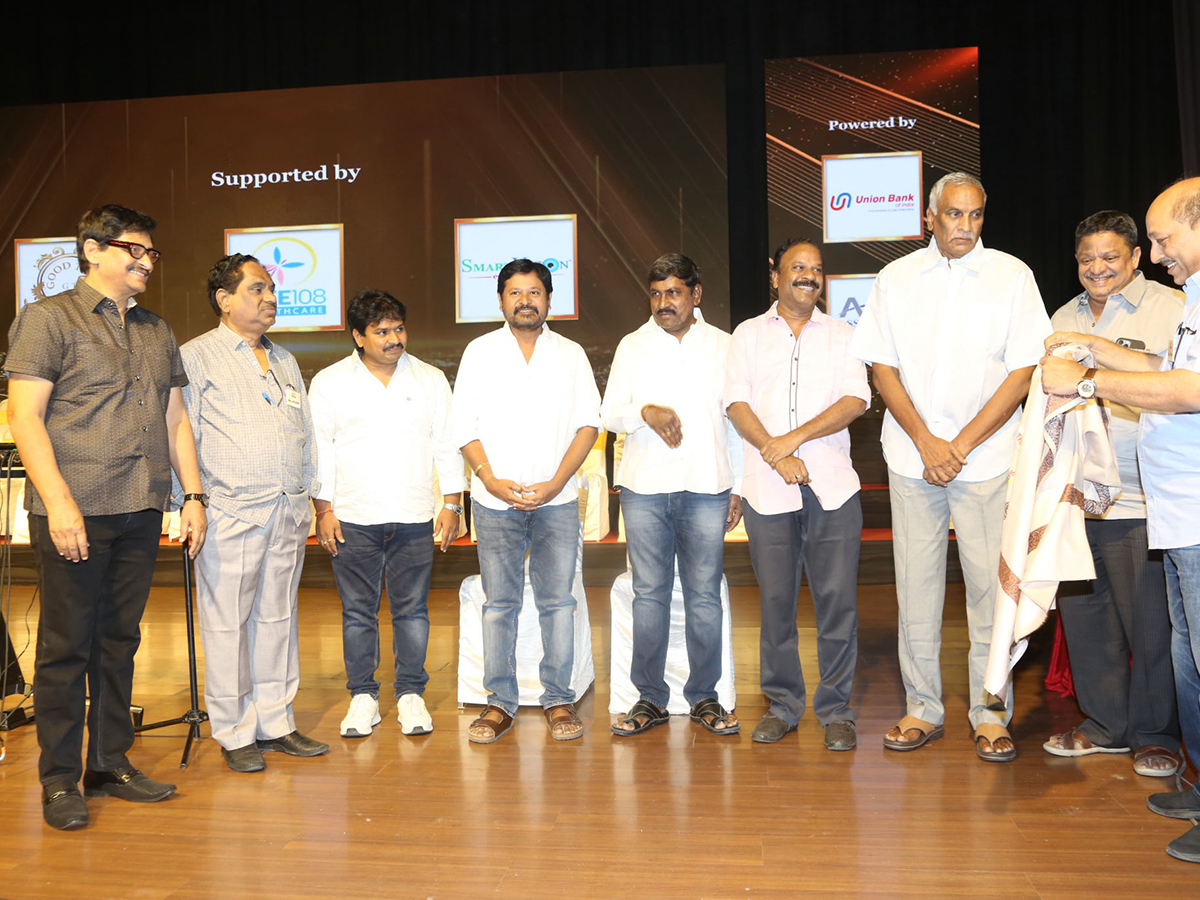Dharsakaratna DNR Film Awards Function Shilpakala Vedika, Hyderabad43