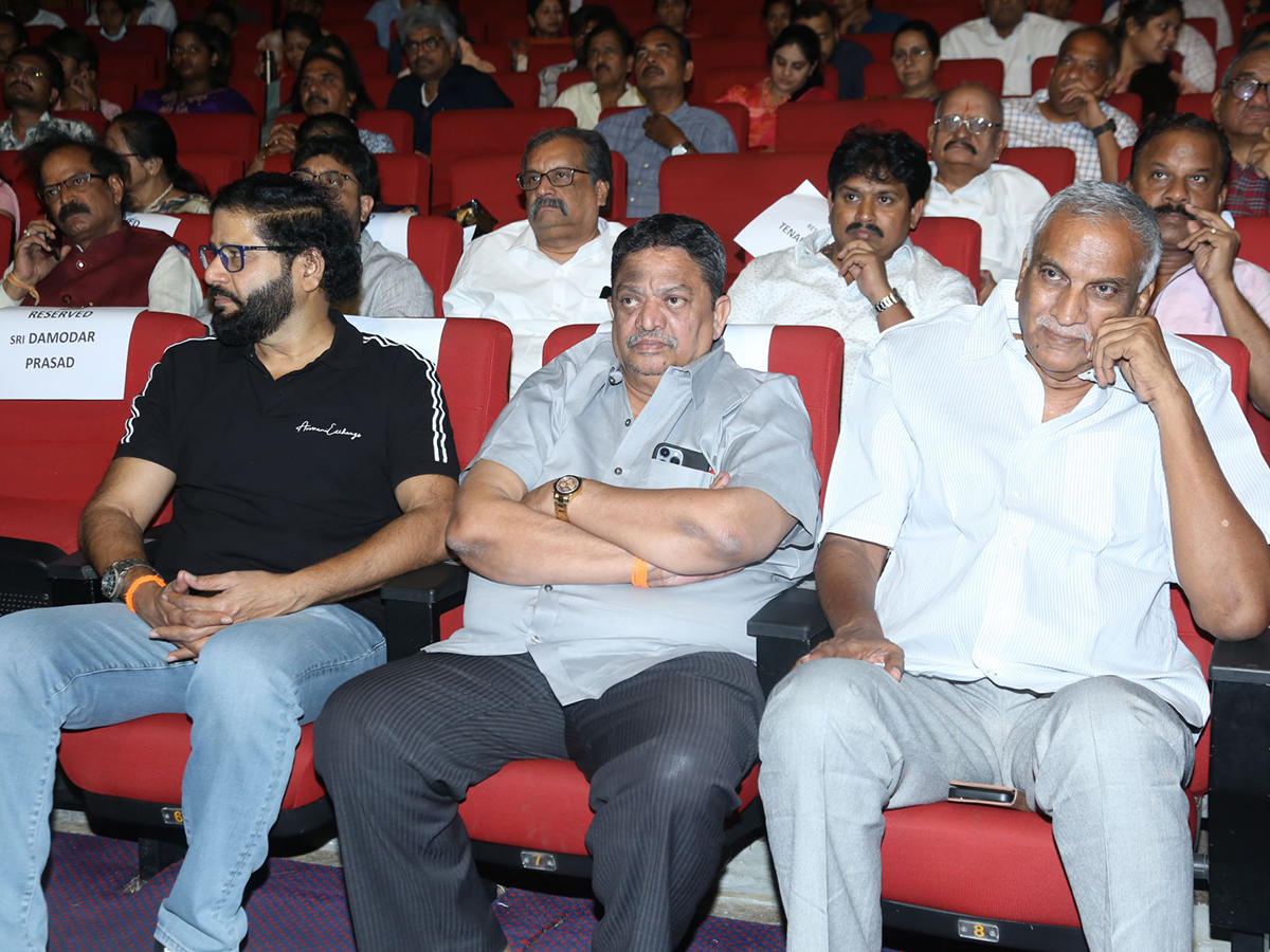 Dharsakaratna DNR Film Awards Function Shilpakala Vedika, Hyderabad44