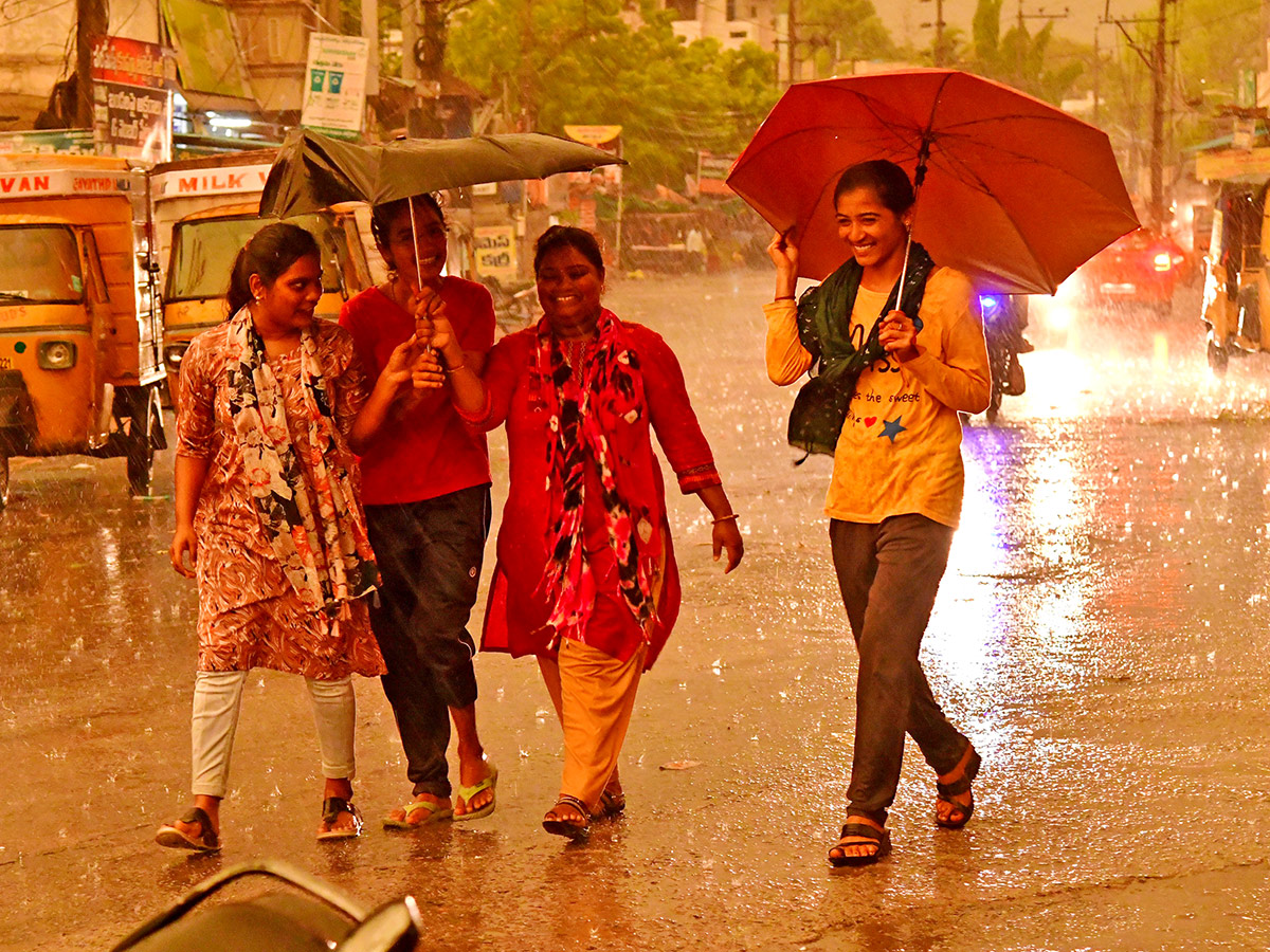 Heavy Rains In Nalgonda Photos3