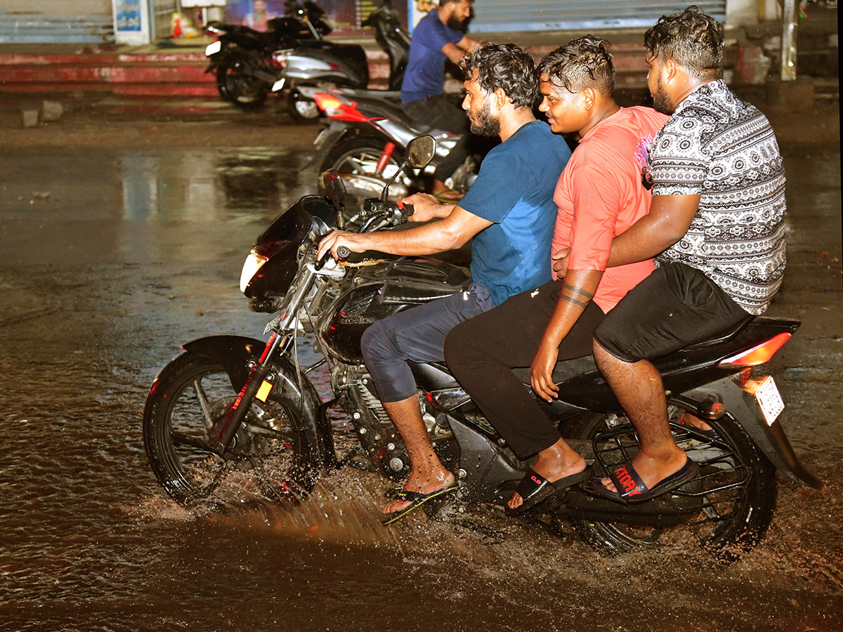 Heavy Rains In Nalgonda Photos5