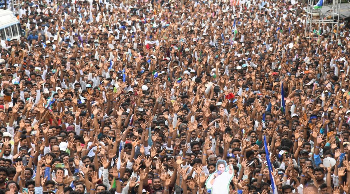 CM YS Jagan At Gajuwaka Road Show In Visakhapatnam: Photos22