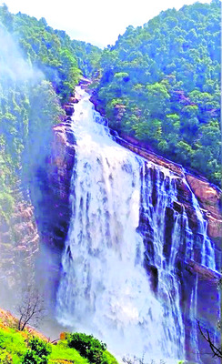 పర్యాటకుల స్వర్గధామం భీమనకొండ 1