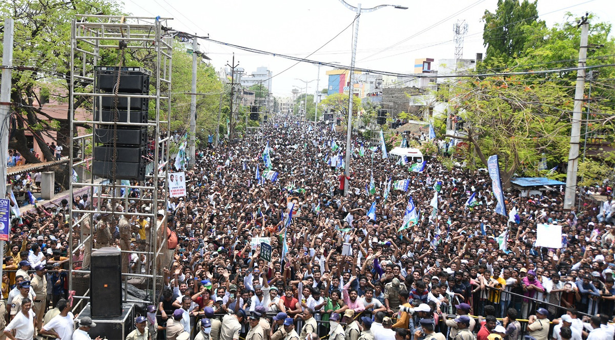 CM ys jagan siddham campaign in kurnool photos23