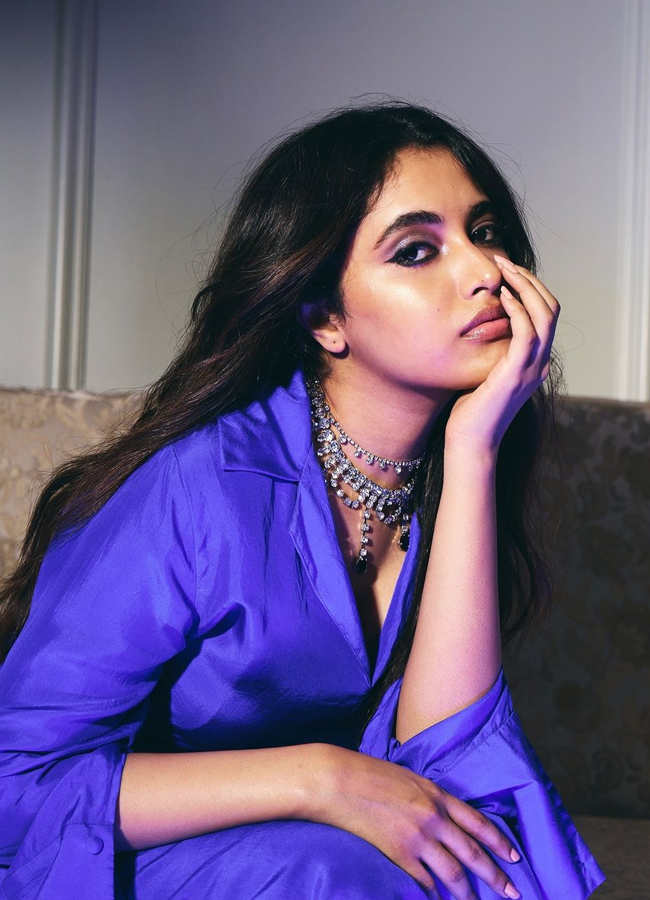 Actress Priyanka Arul Mohan Beautiful Photos Viral2