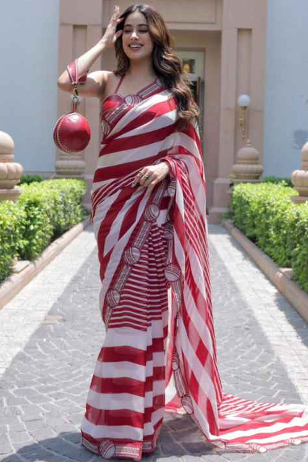 Janhvi Kapoor Fashion On Cricket Themed Outfits And Jewellery Amazing Photos14