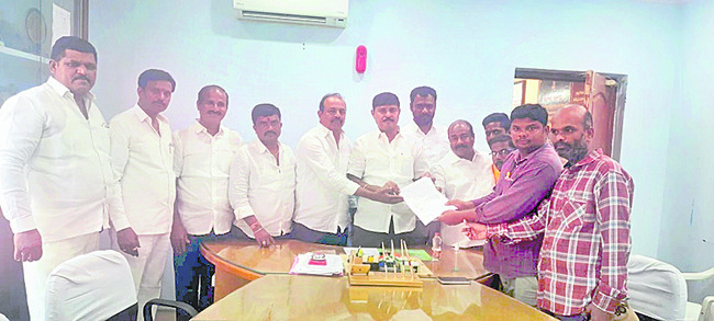 మైసిగండి హుండీ ఆదాయం రూ.15.17 లక్షలు 
2