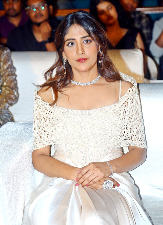 Chandini Chowdary At Yevam Movie Pre Release Function, Photos Goes Viral2