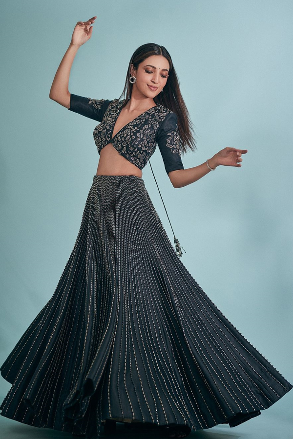 Neha Shetty: Dj Tillu Radhika In Treditional Attire15