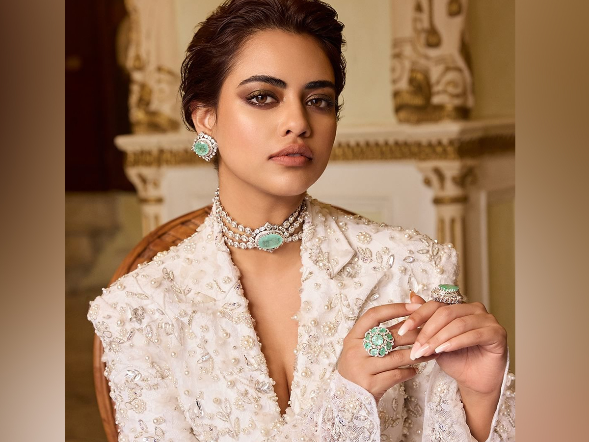 Ultimate Jewellery Design And Collection By Manish Malhotra: Photos16