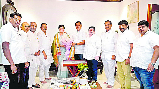 సన్మానం
1