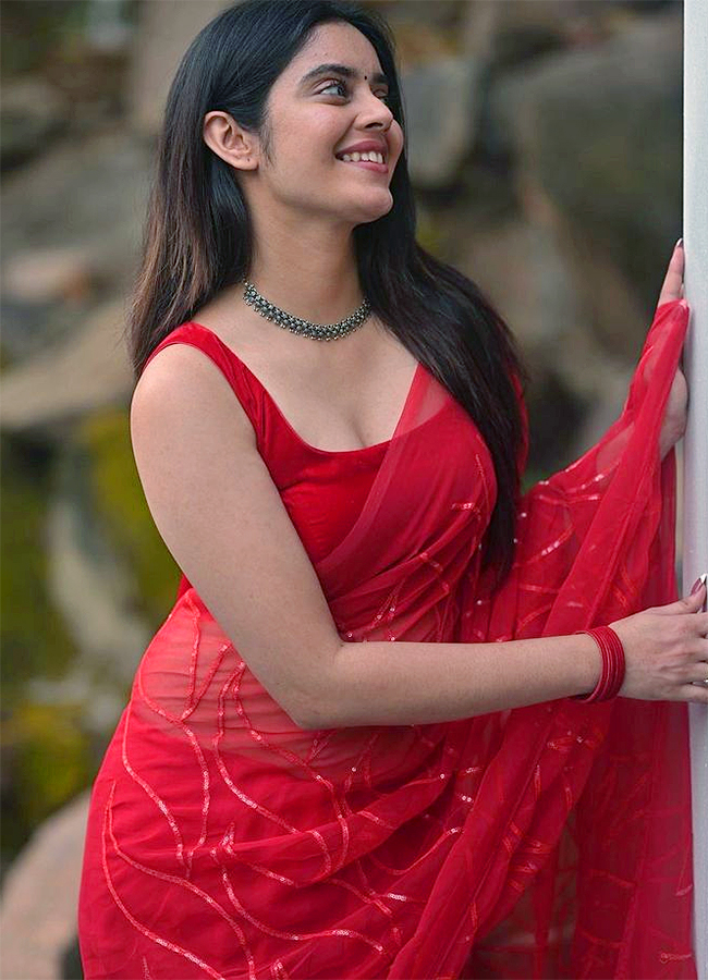 Actress Kushitha Kallapu Photos5