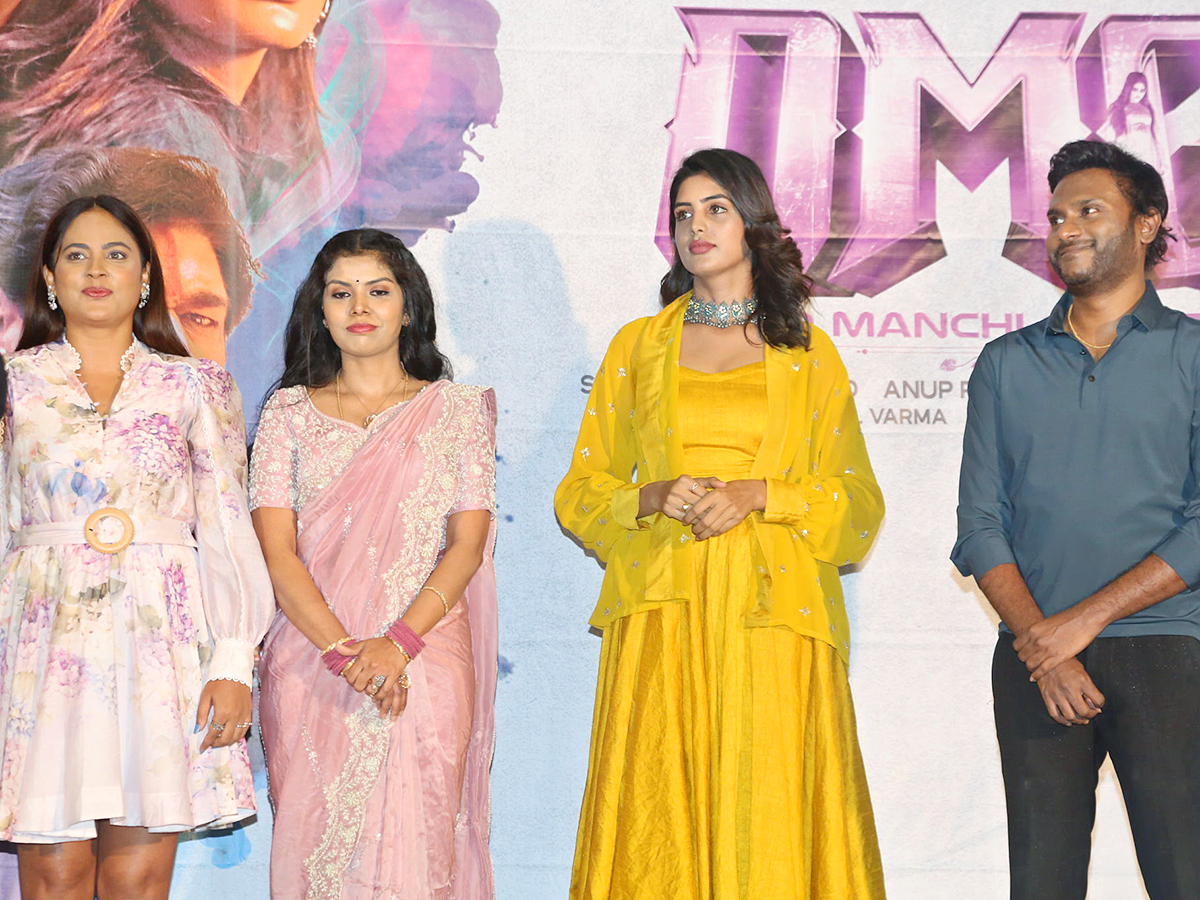 o manchi ghost movie pre release event17