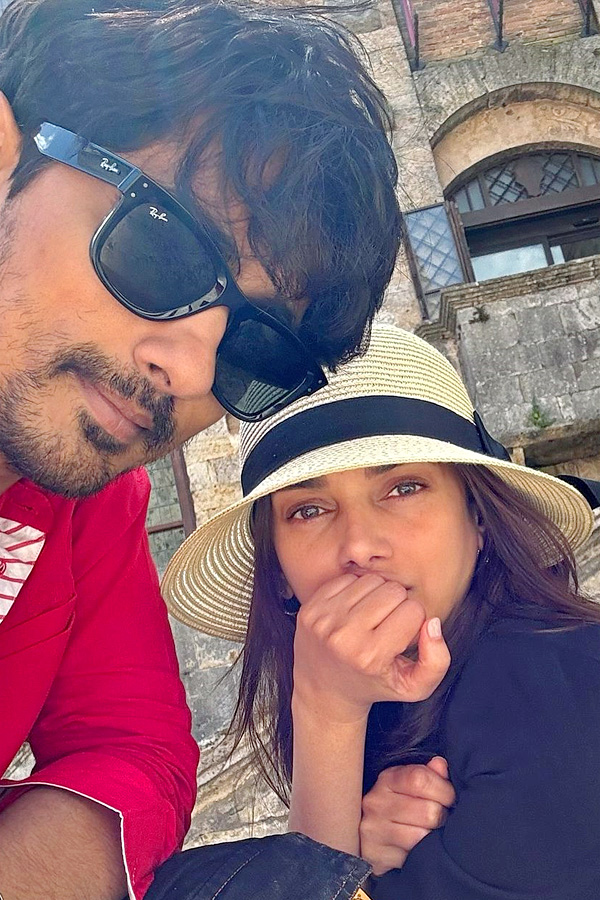 Aditi Rao And Siddharth Enjoy Italian Vacation Photos8