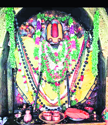 హేమాచలక్షేత్రంలో భక్త జనసందడి1