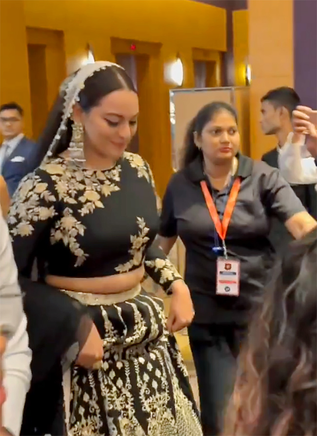 Actress Sonakshi Sinha, Zaheer Iqbal Wedding Pics15