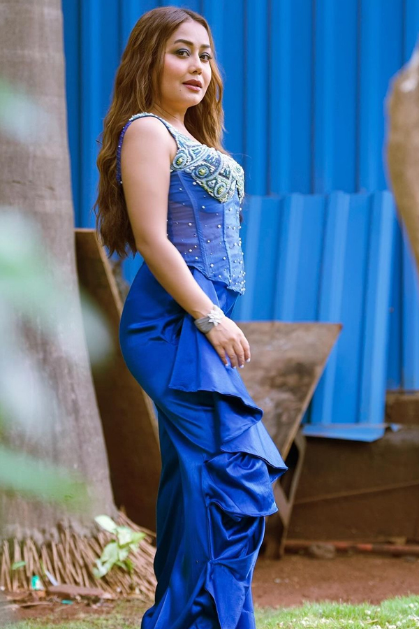 Singer Neha Kakkar Latest Photos In Blue Outfit8