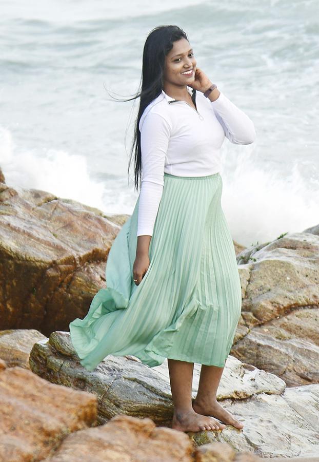 Huge Rush At Visakhapatnam RK Beach Images4