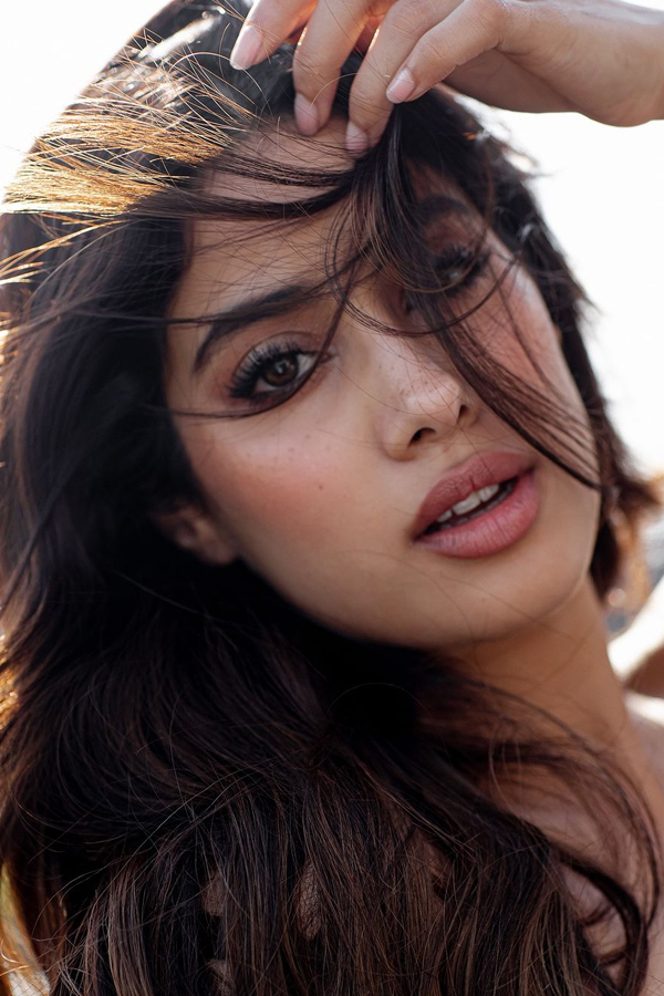 Janhvi Kapoor Makes Her Fabulous Debut At Paris Fashion Week 2024 For Designer Rahul Mishra15