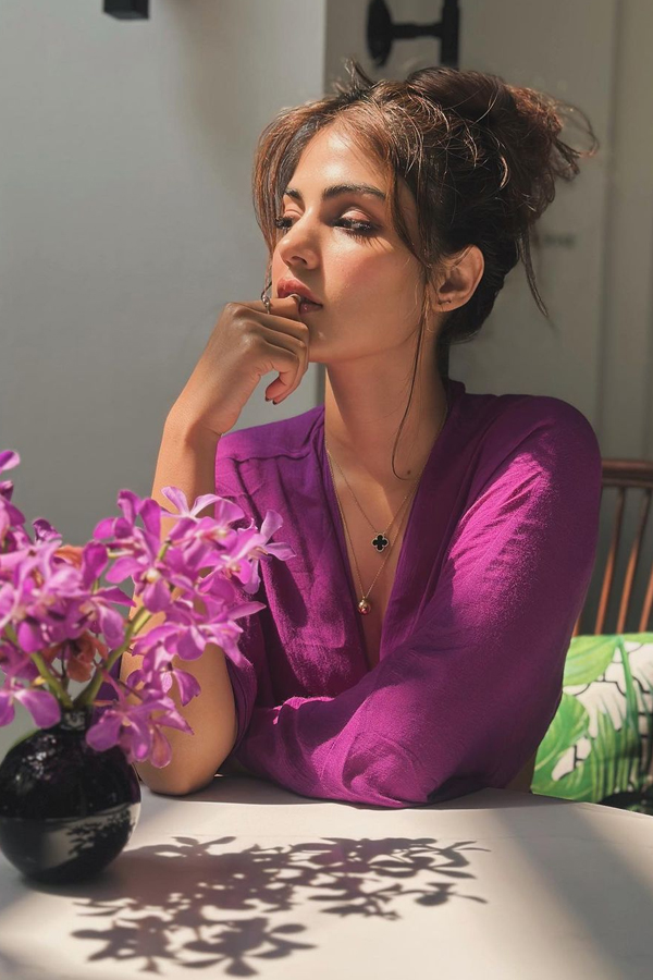 Bollywood Actress Rhea Chakraborty Birthday Gallery24