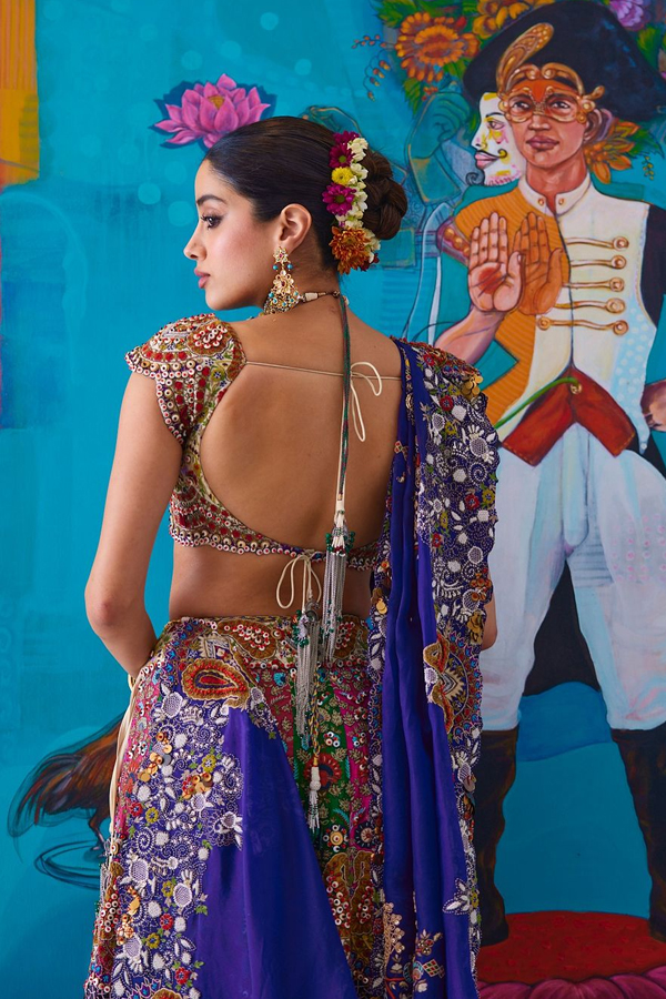 Devara Beauty Janhvi Kapoor Shining Brightly In Anant And Radhika Wedding4
