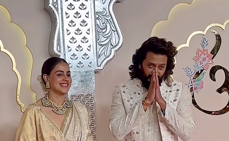 Celebreties Attend Anant Ambani and Radhika Merchant Wedding Photos24