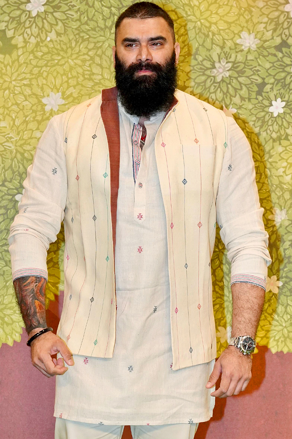 Anant Ambani Radhika Merchant Shubh Aashirwad Ceremony Photos10