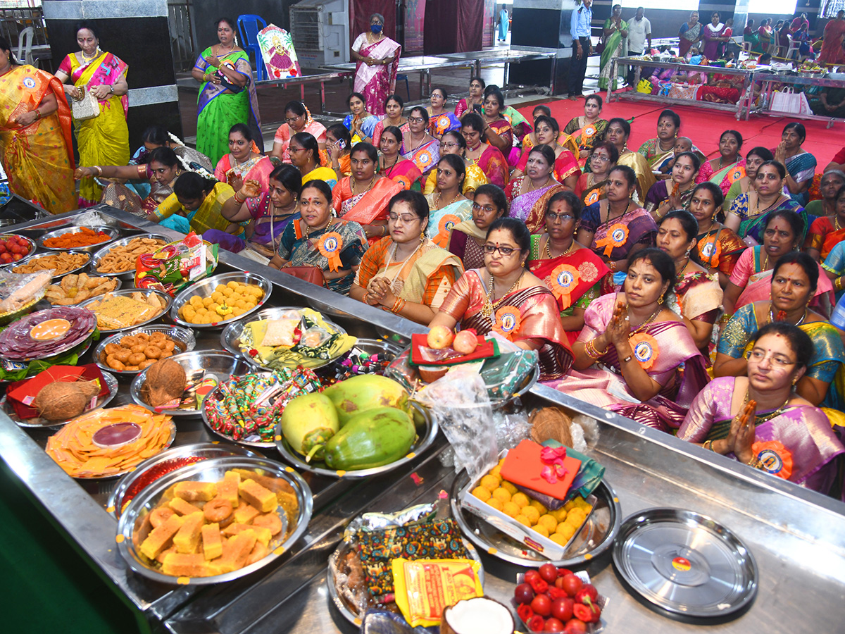 Ashadha Mahotsavam in indrakeeladri temple1