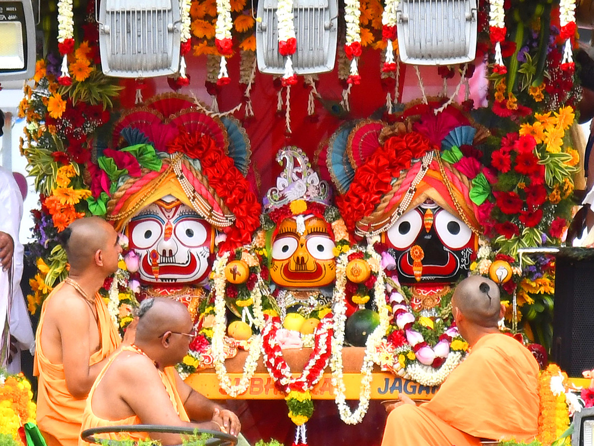 Vijayawada : Sri Jagannath Ratha Yatra Photos6