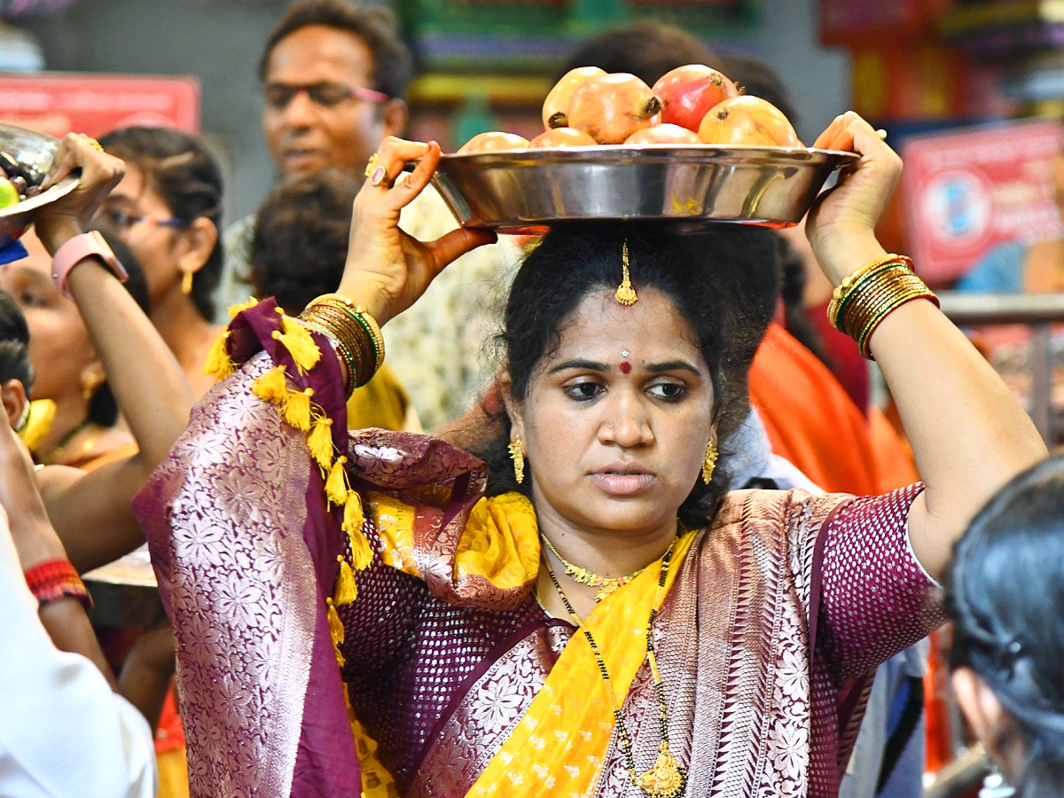 Ashada Masam Devotees Huge Crowd To Durga Temple In Vijayawada Photos11