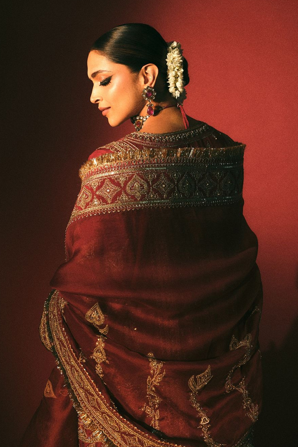 Queen Of Box Office Deepika Padukone Pregnancy Glow Photos3