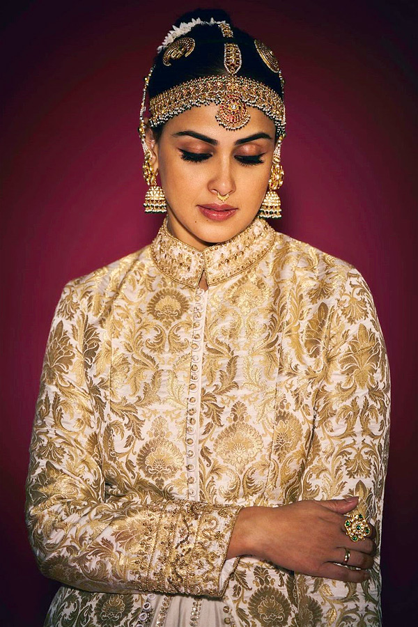 Genelia Deshmukh New Latest Stunning Photos3