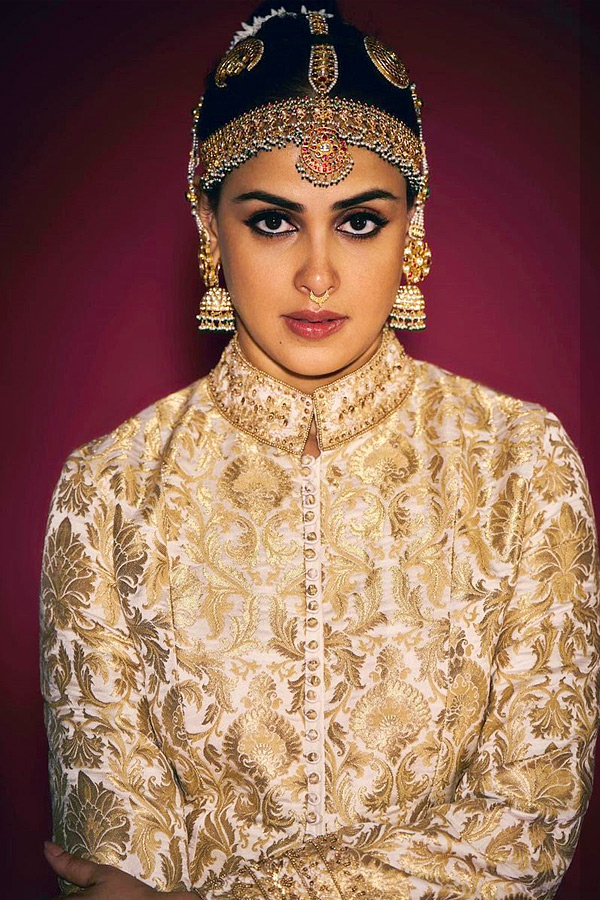Genelia Deshmukh New Latest Stunning Photos5
