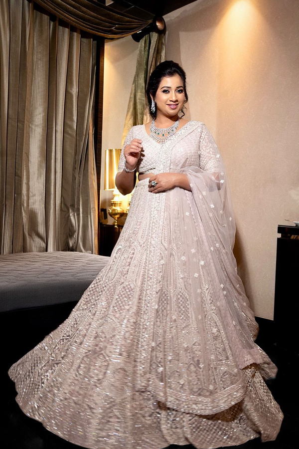 Singer Shreya Ghoshal Adorable Looks In Anant-Radhika Wedding14