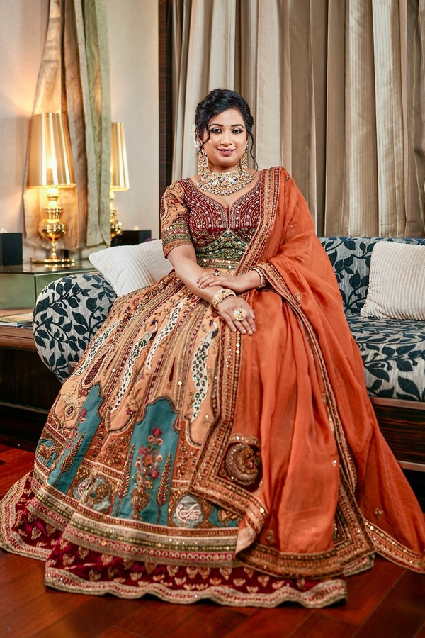 Singer Shreya Ghoshal Adorable Looks In Anant-Radhika Wedding9