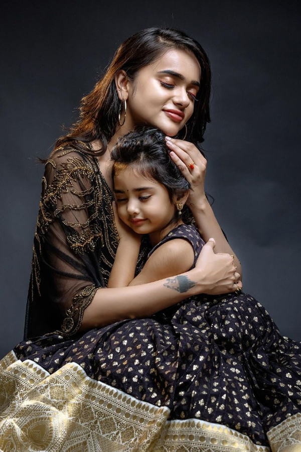 TV Actress Anjali daughter Chandamama birthday celebrations Photos15