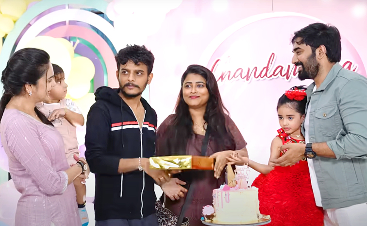 TV Actress Anjali daughter Chandamama birthday celebrations Photos9