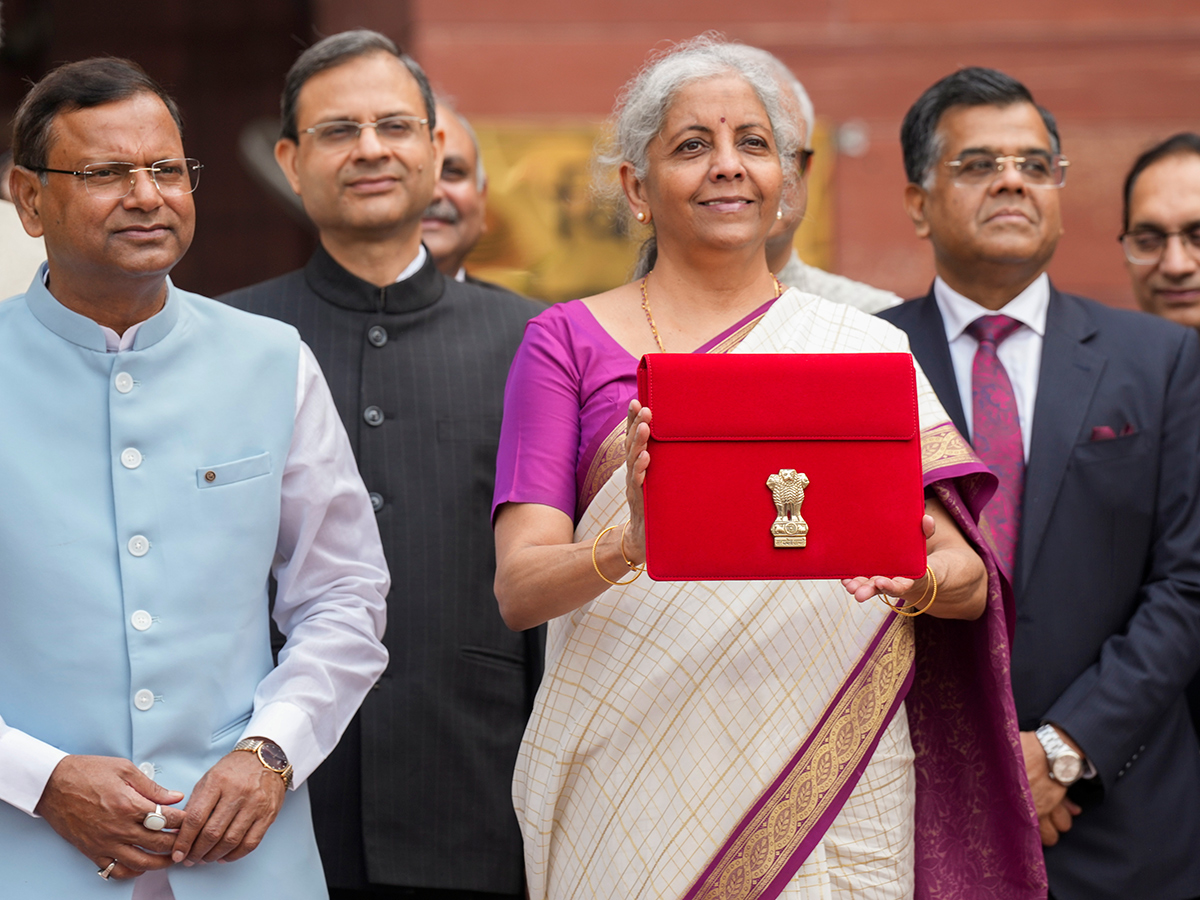 Finance Minister Nirmala Sitharaman Photos10