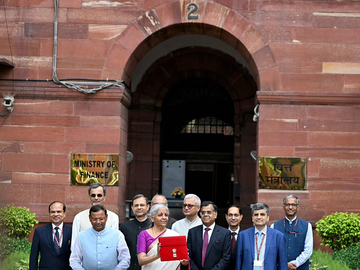 Finance Minister Nirmala Sitharaman Photos3