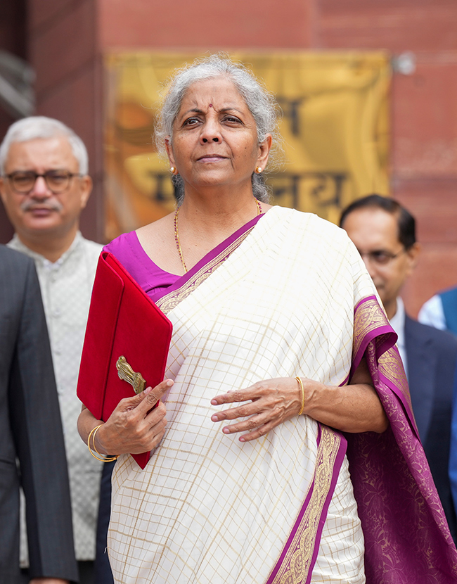 Finance Minister Nirmala Sitharaman Photos7