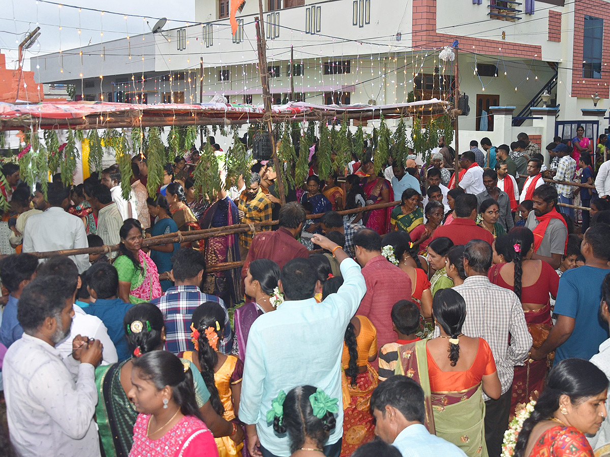 Mahabubnagar : Pochamma Ammavari Bonalu Photos20
