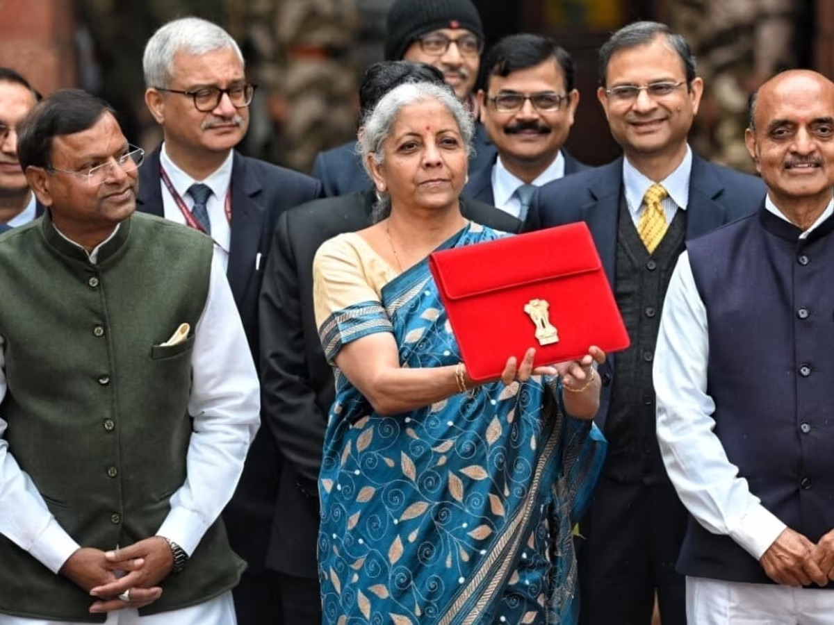 Shortest full Budget speech by Nirmala Sitharaman Photos7
