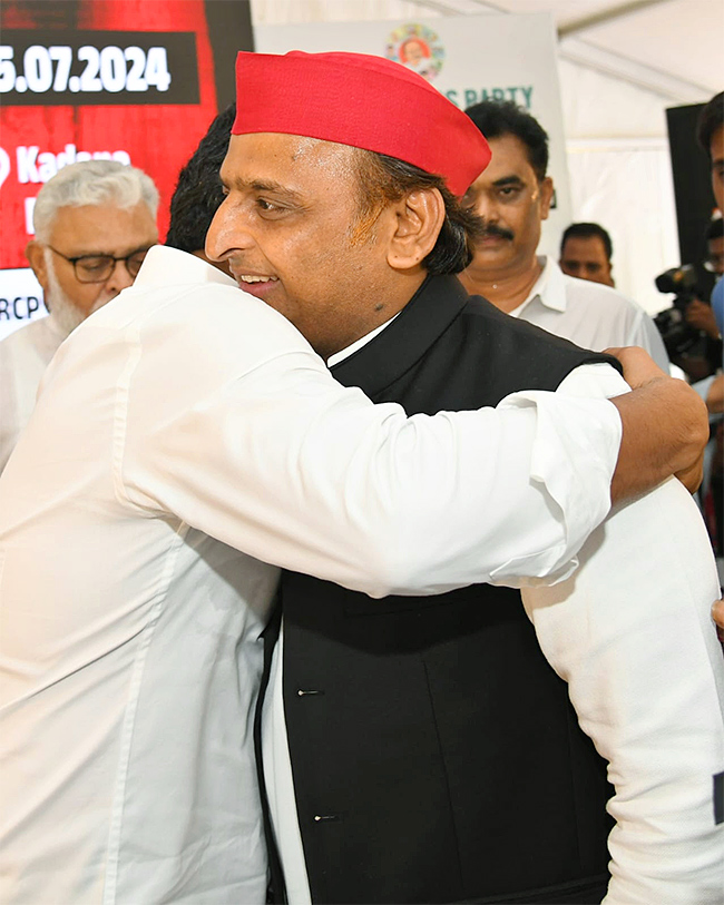 ys jagan dharna at jantar mantar delhi photos19