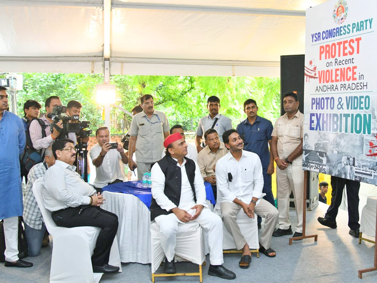 ys jagan dharna at jantar mantar delhi photos15