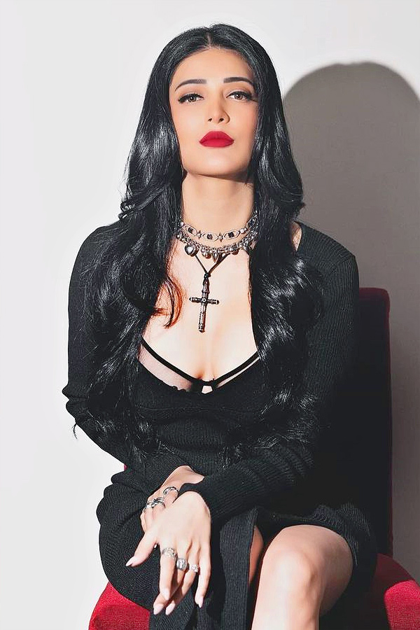 Interesting Facts About Actress Shruti Haasan: Photos19