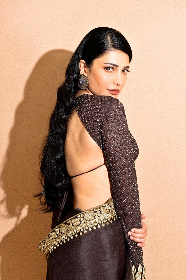 Interesting Facts About Actress Shruti Haasan: Photos3