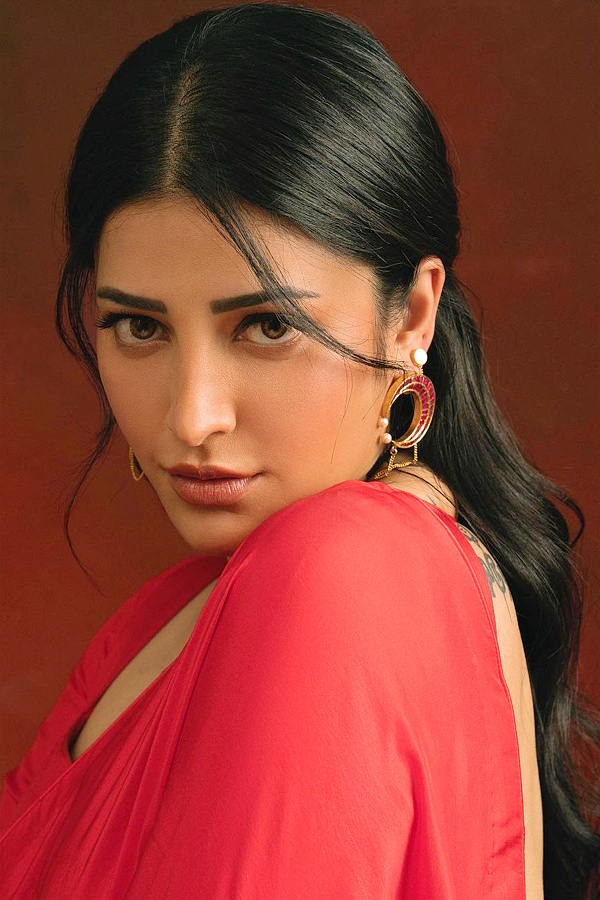 Interesting Facts About Actress Shruti Haasan: Photos26