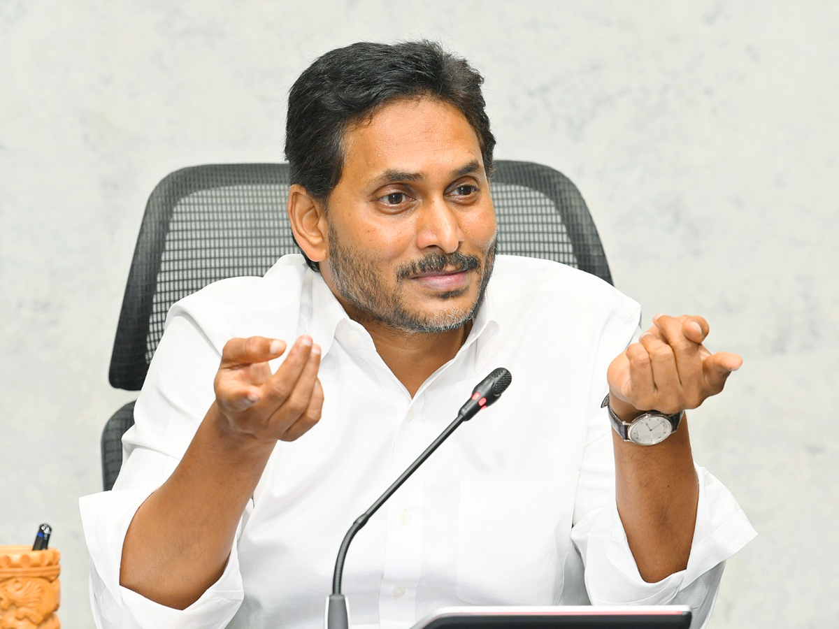 YS Jagan Mohan Reddy Press meet from his Camp Office At Tadepalli Photos16