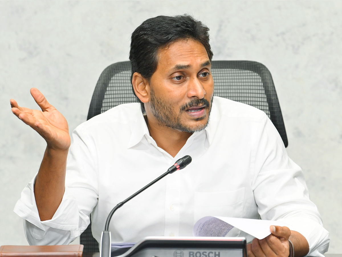 YS Jagan Mohan Reddy Press meet from his Camp Office At Tadepalli Photos10